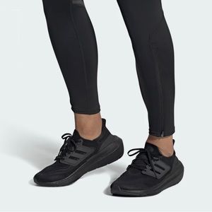 Adidas Ultraboost 21 - Kids size 6 - Ultraboost Sneakers